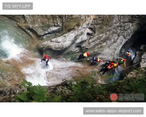 四队相遇，像四条激流撞向同一片海域