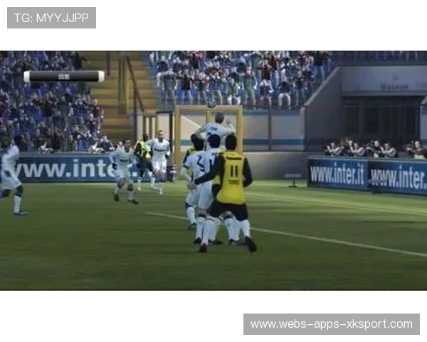 内马尔禁区外灵巧分球打出贯通式配合