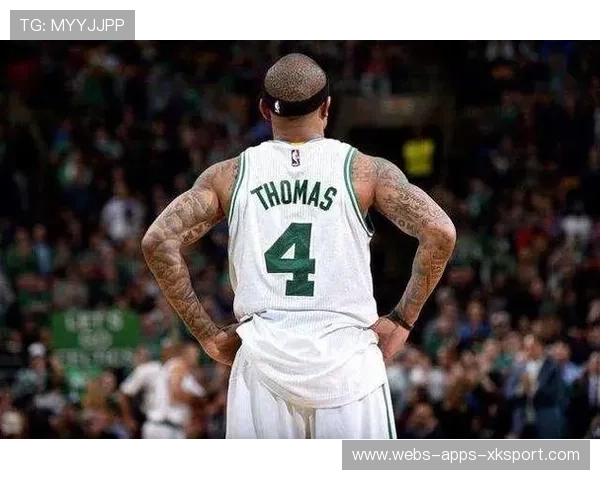 布克节末强攻成功,凤凰城继续扩大优势